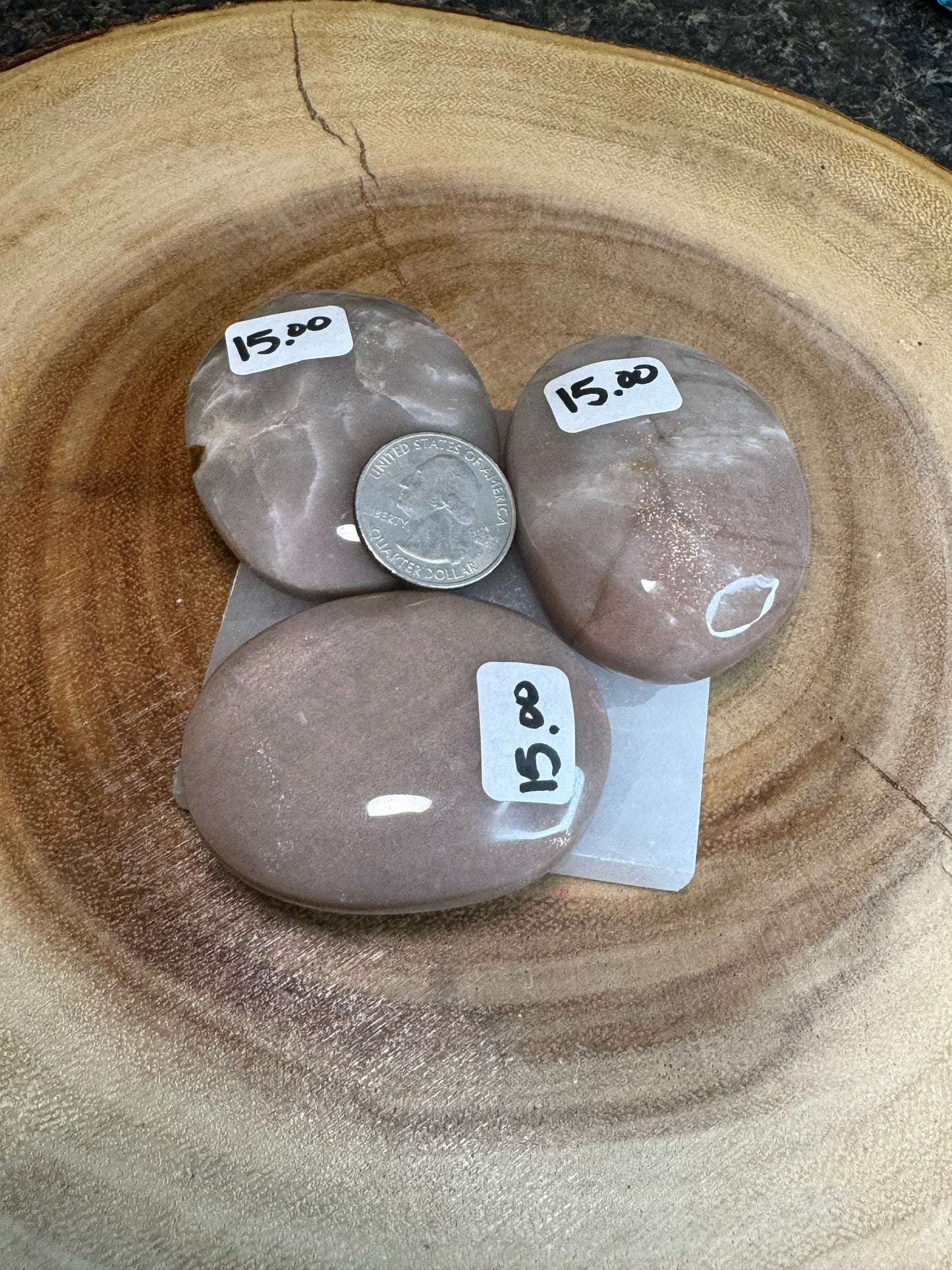 HQ Peach Moonstone & Sunstone Palm Stones