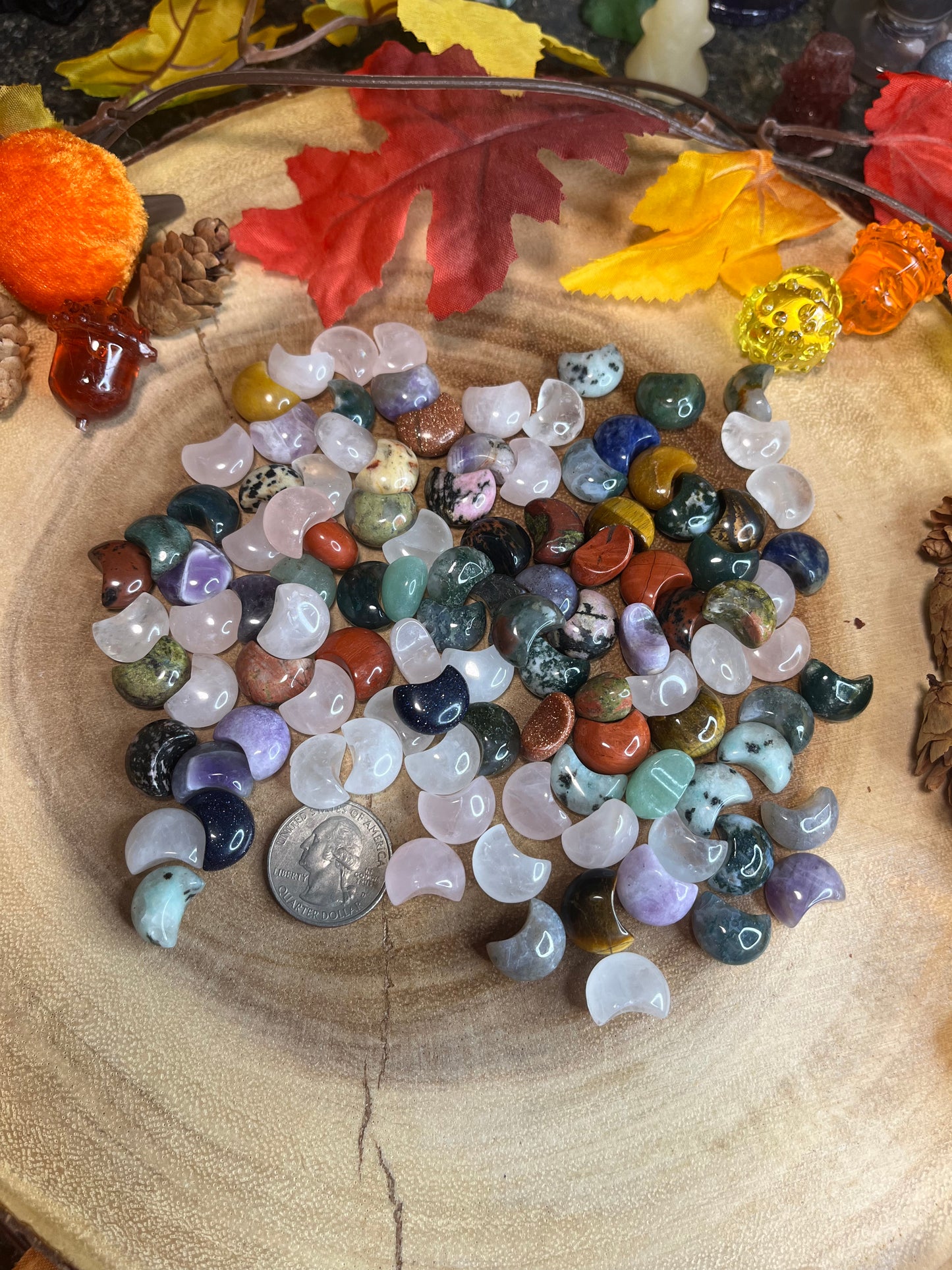 Tiny Crystal Moons (1pc)